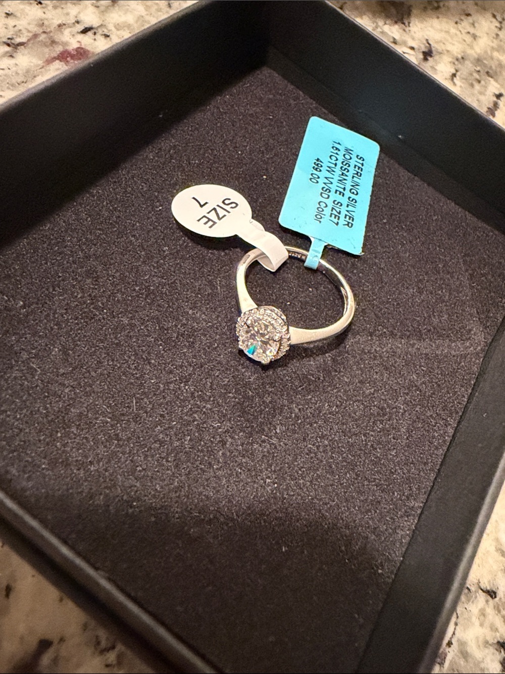 Sterling Silver Moissanite Ring Size 7 - Sparkling Clear Stone - Picture 3 of 4